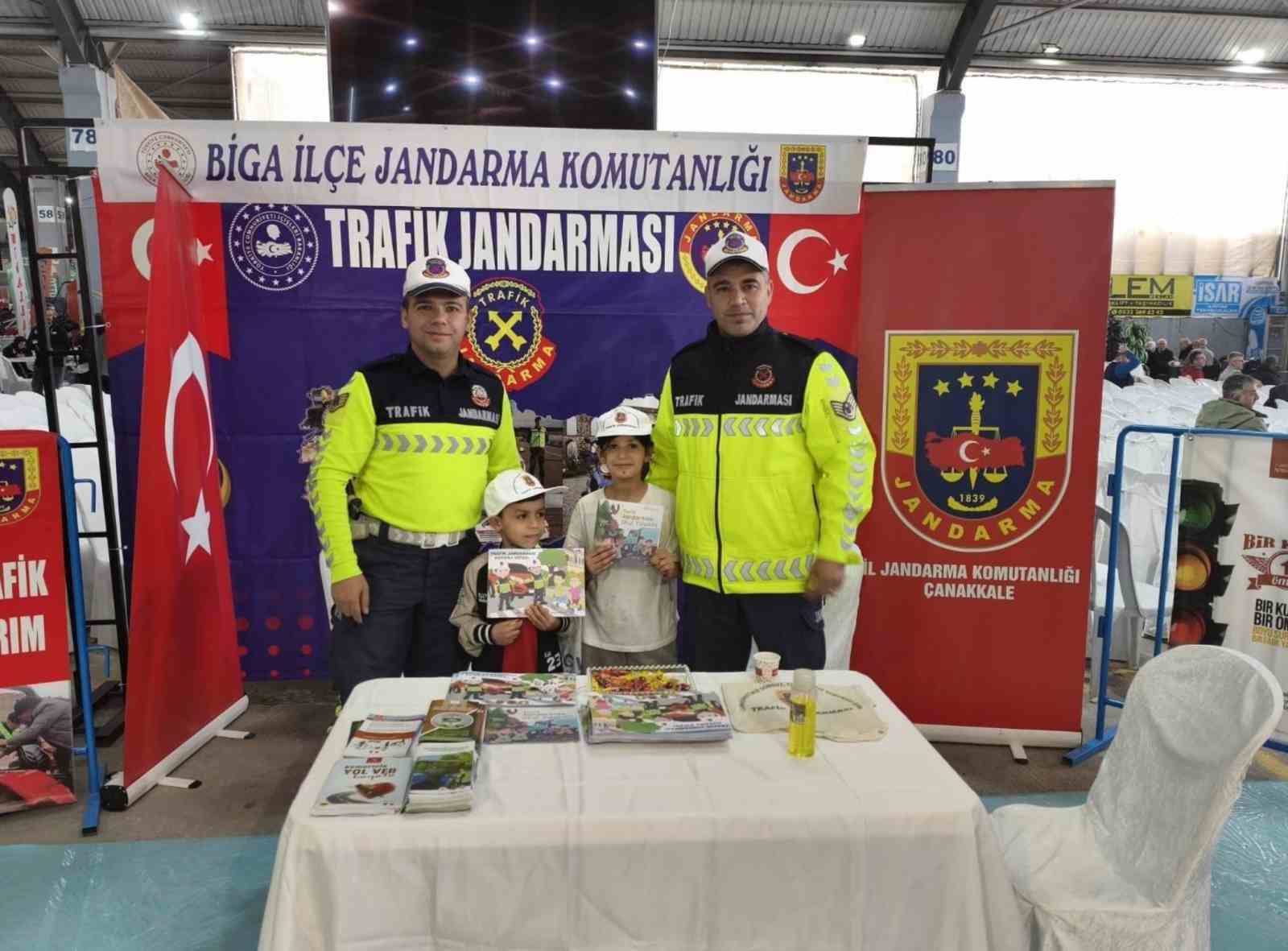 Biga fuarında jandarma tanıtımı
