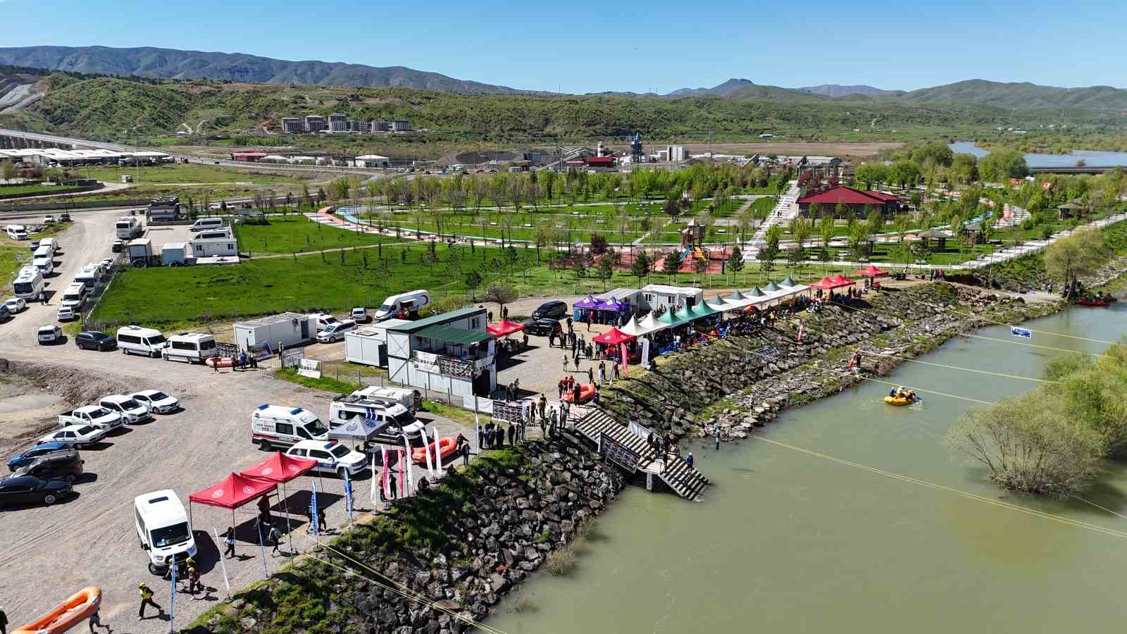 Bingöl’de rafting şöleni: Türkiye Şampiyonası coşkuyla başladı
