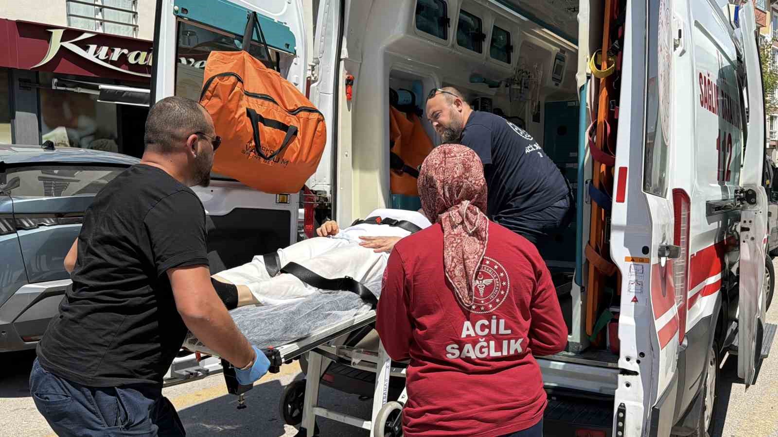 Bolu’da hamur makinesine kaptırdığı eli bileğinden koptu: İşçiler fenalık geçirdi
