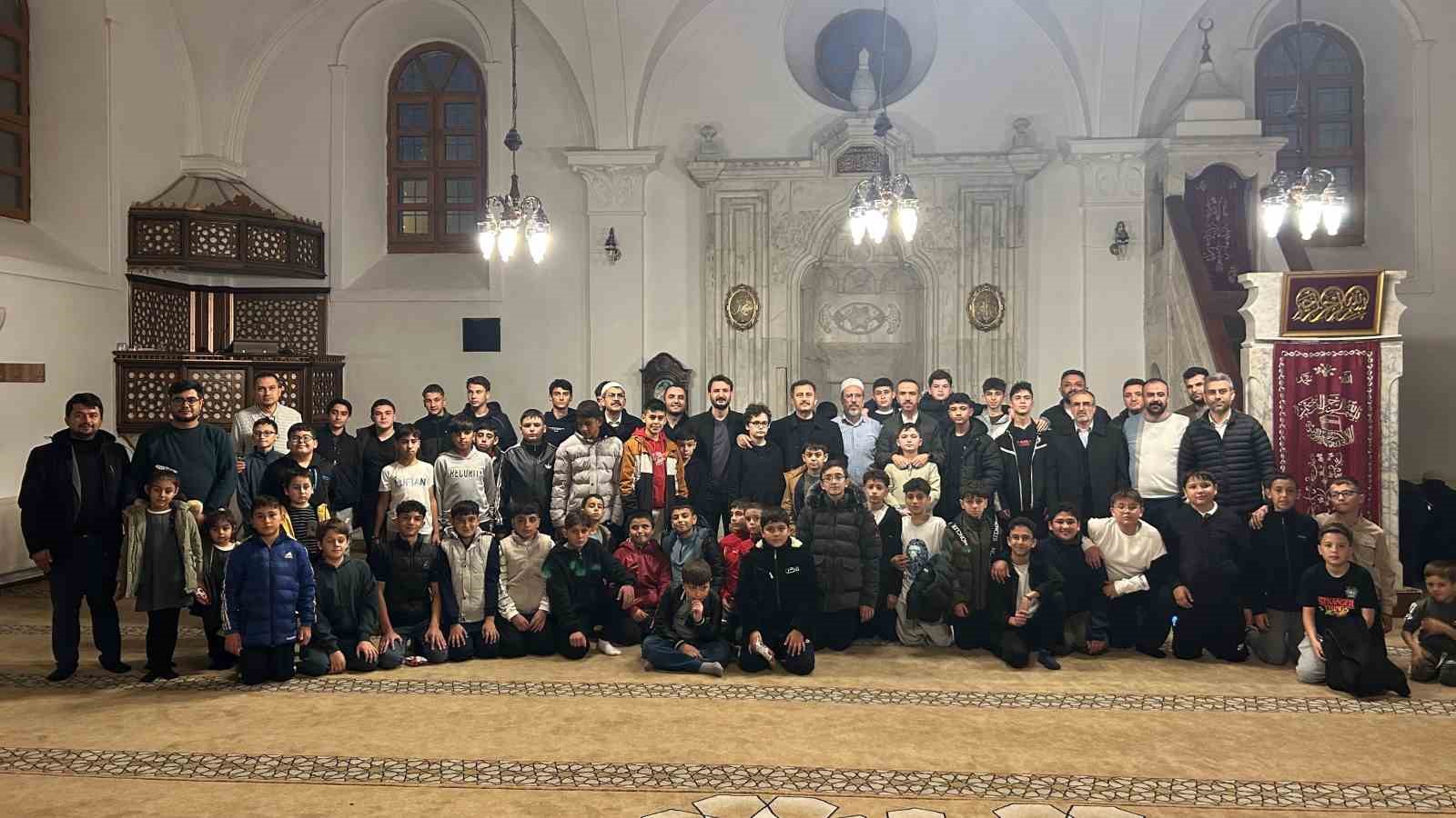 Bolvadin’de Cami Buluşmaları büyük bir coşku ve katılımla gerçekleştirildi

