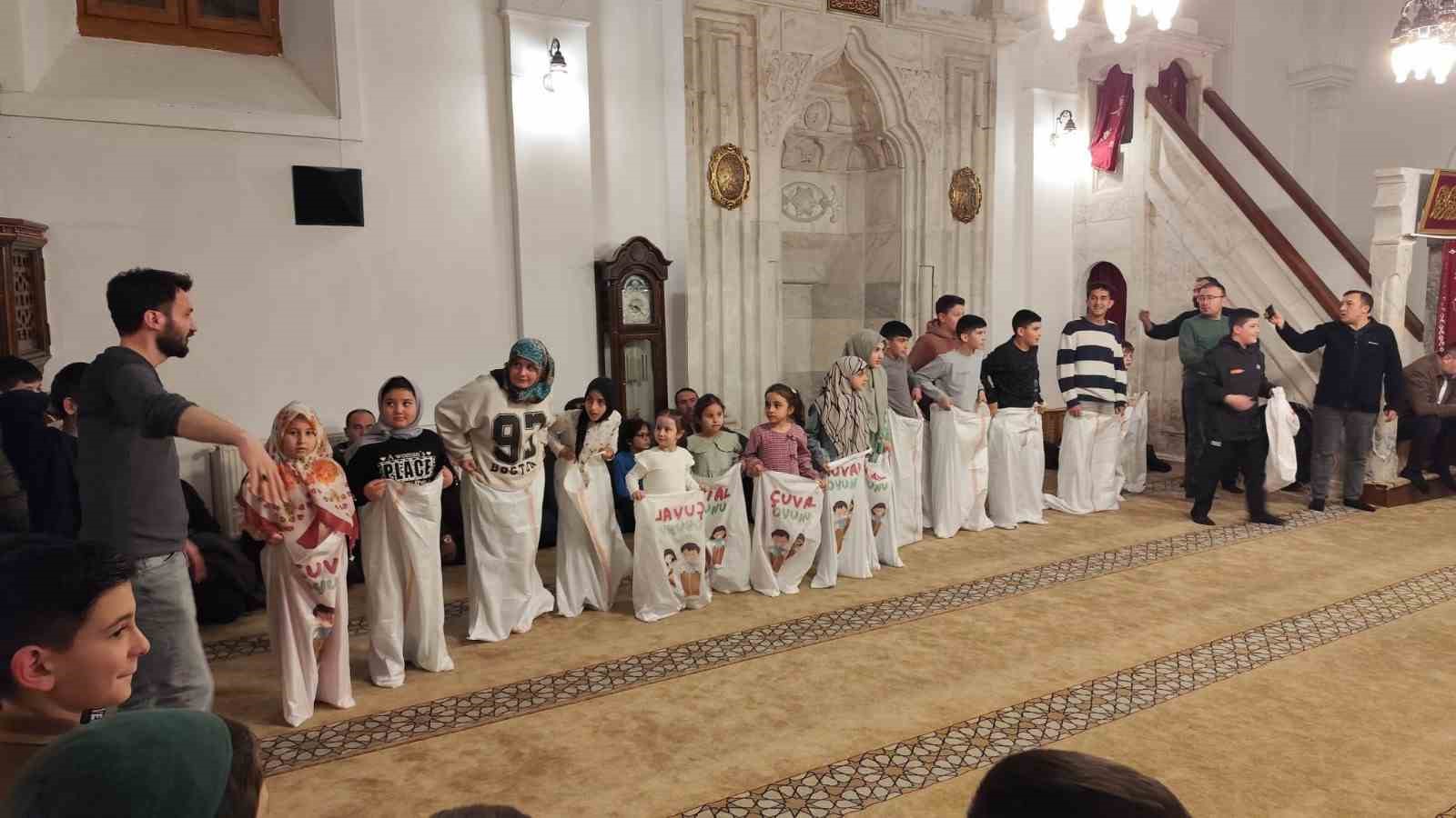 Bolvadin’de ‘Vakti Kuşanmak Projesi’ devam ediyor
