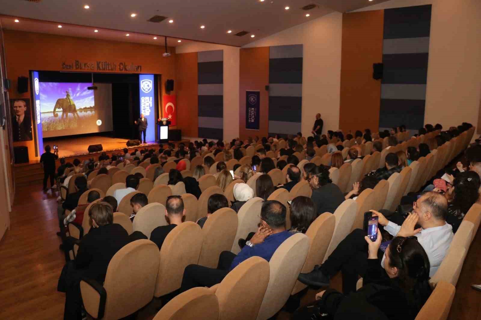 Bu kez gençler konuştu, yetişkinler dinledi
