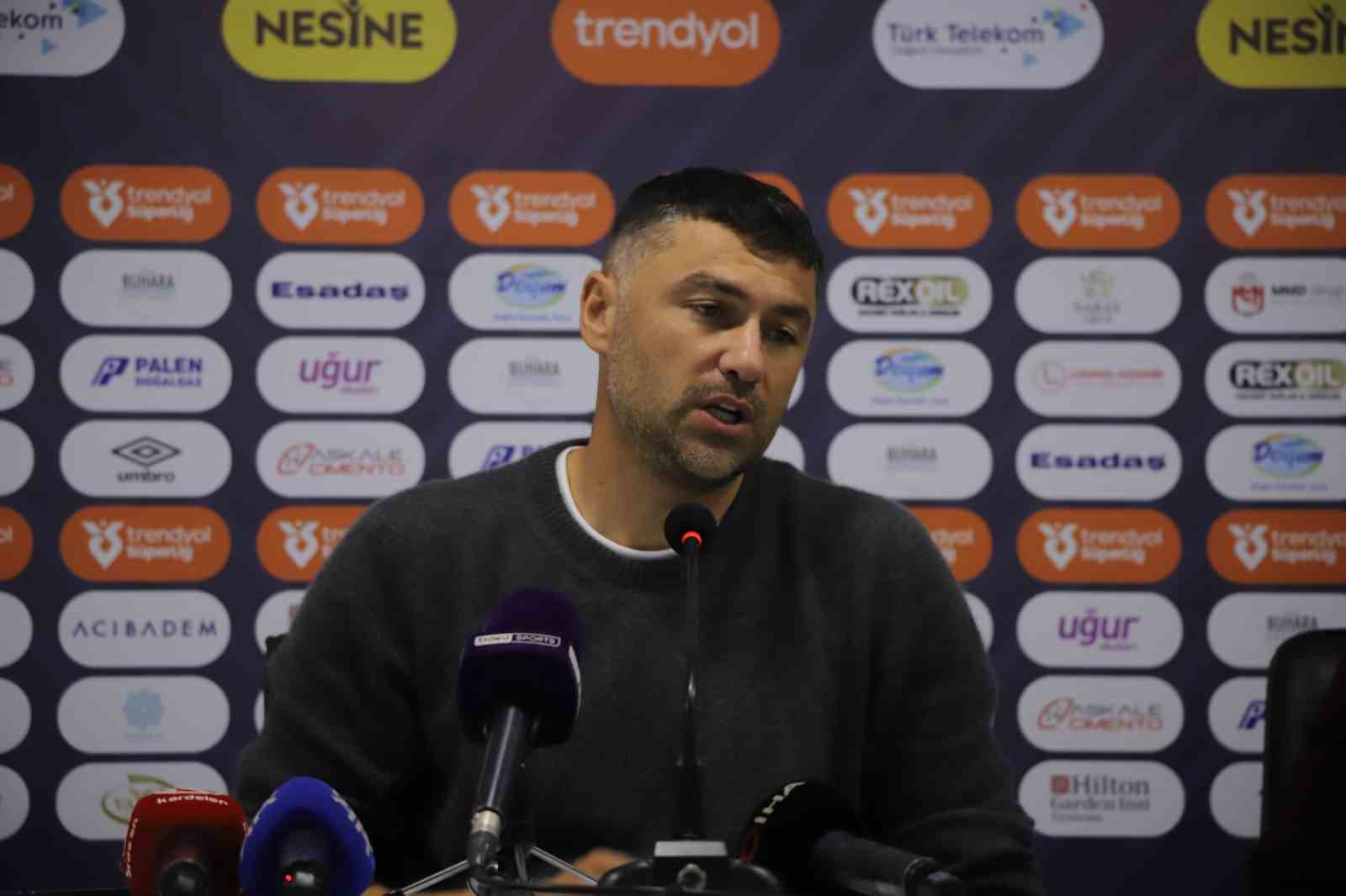 Burak Yılmaz: "Ayaklarımız yere basacak"
