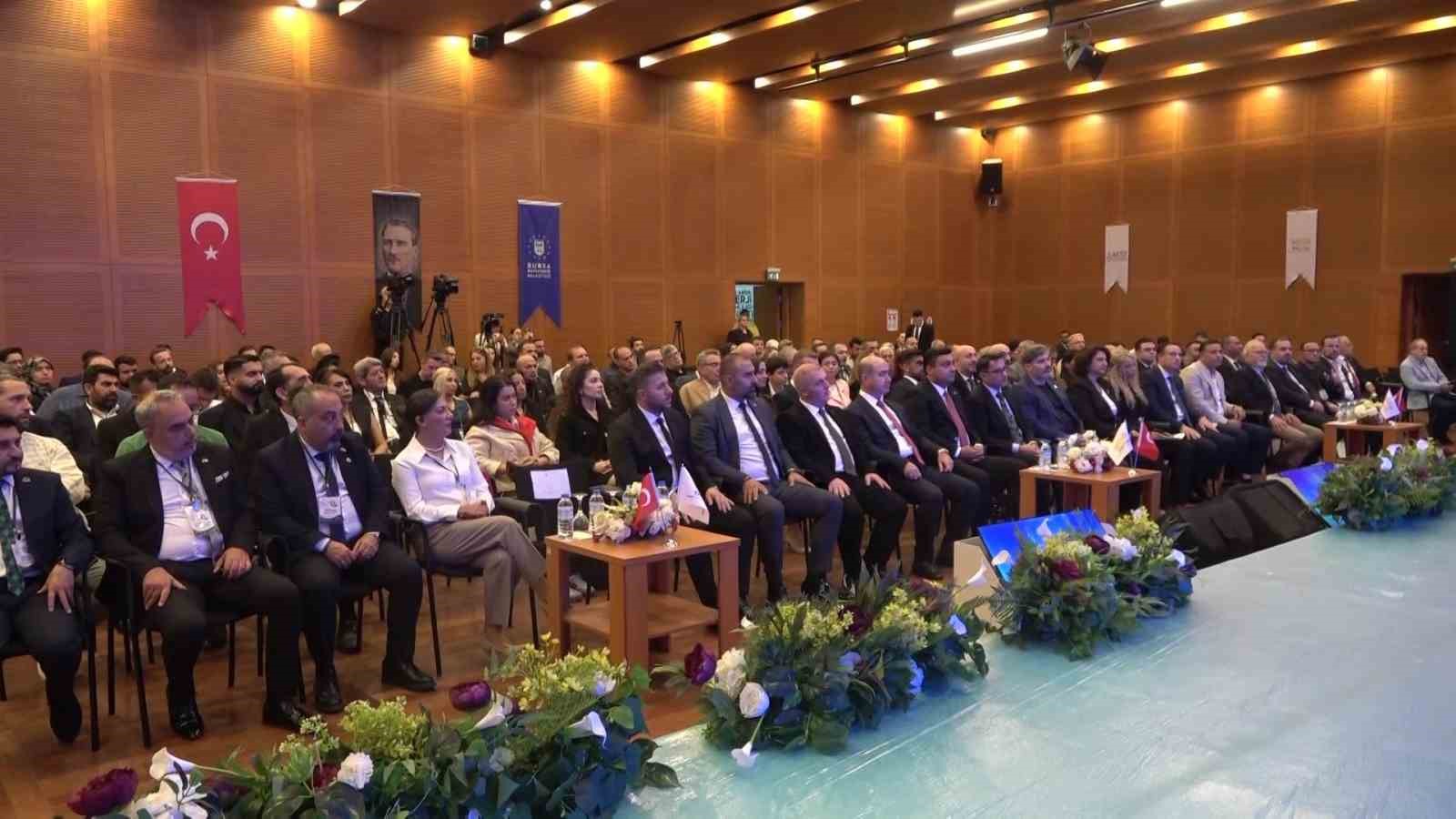 Bursa’da enerji verimliliği ve sıfır atık vurgusu: "Enerjimizi doğru yönetirsek ekonomimize katkı sağlarız"
