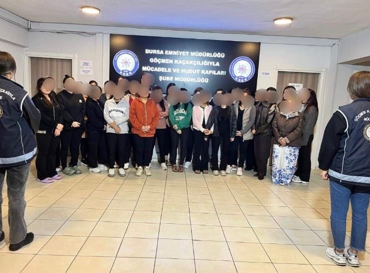 Bursa’da kaçak masör operasyonu: 26 kadın sınır dışı edilecek
