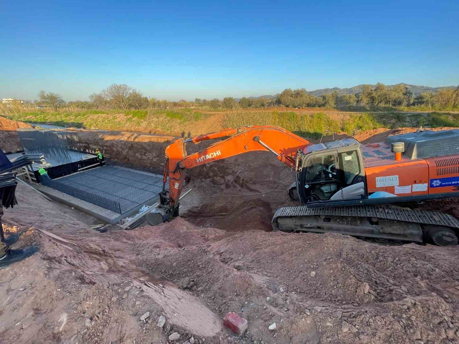 Büyükşehir’den 17 ilçede eş zamanlı ulaşım altyapısı çalışması
