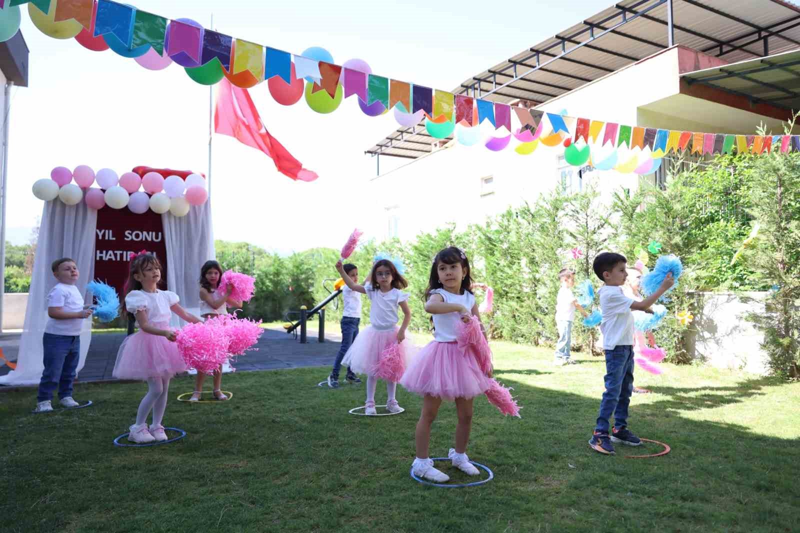 Büyükşehir’in Çocuk Gelişim Merkezleri’nde mezuniyet heyecanı yaşandı
