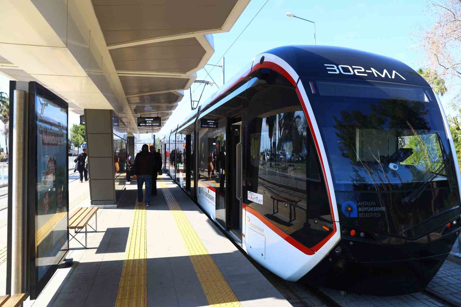 Büyükşehir’in toplu ulaşım araçları 1 Mayıs’ta ücretsiz yolcu taşıyacak
