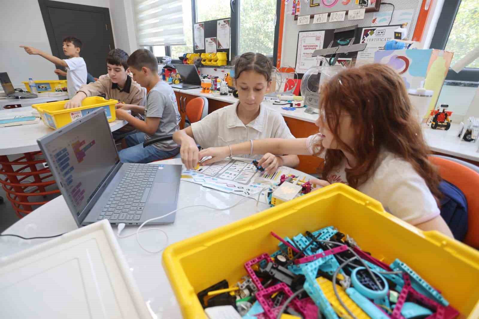 Canik’te gençler yapay zekayla tanışıyor

