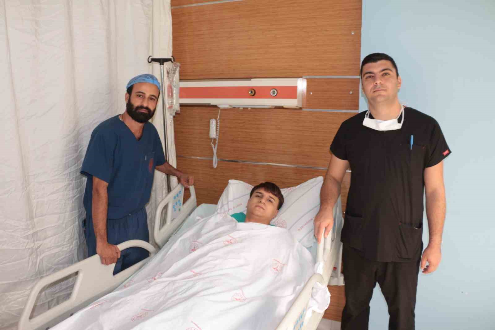 Cizre’de 3 yıllık ağrı, kesiyle değil kamera ile bitti
