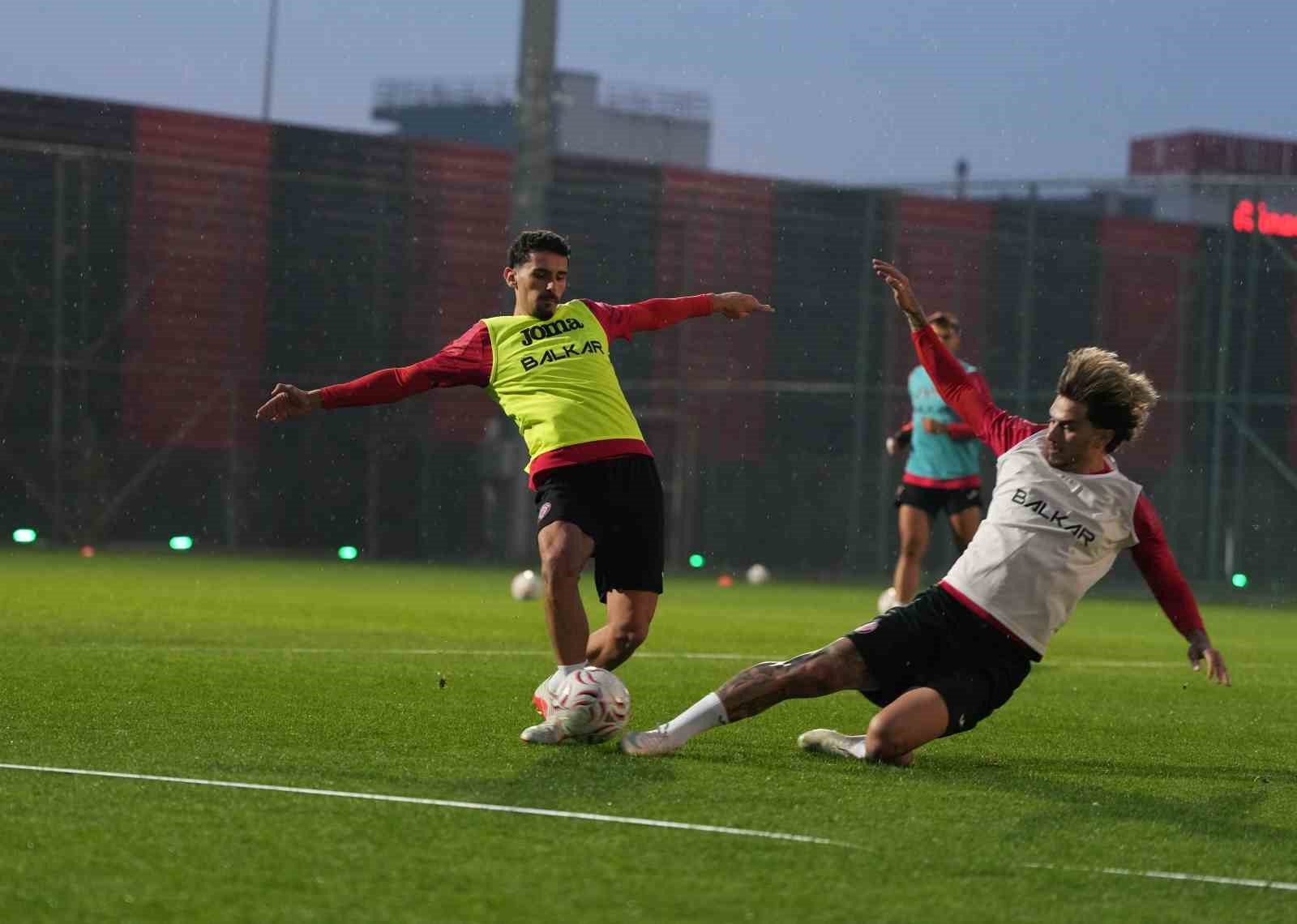 Çorum FK, Erzurumspor FK maçı hazırlıklarını sürdürdü
