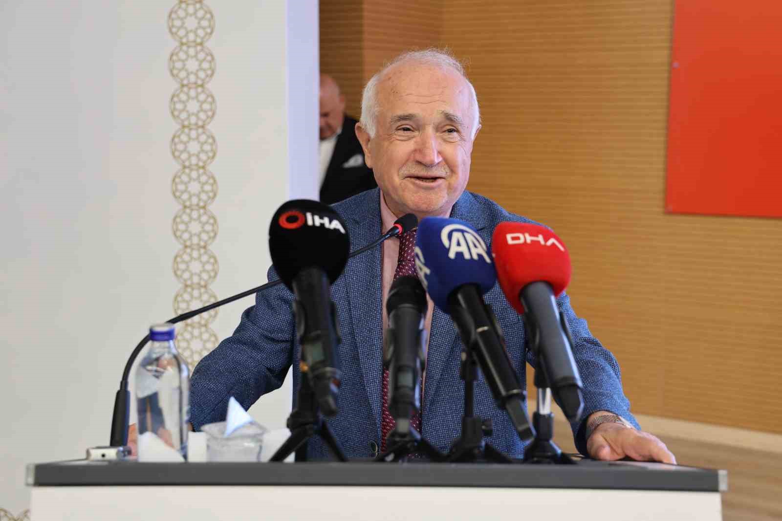 Cumhurbaşkanlığı Yüksek İstişare Kurulu Üyesi Çiçek: "Yeteri kadar kaliteli kanun çıkaramıyoruz"
