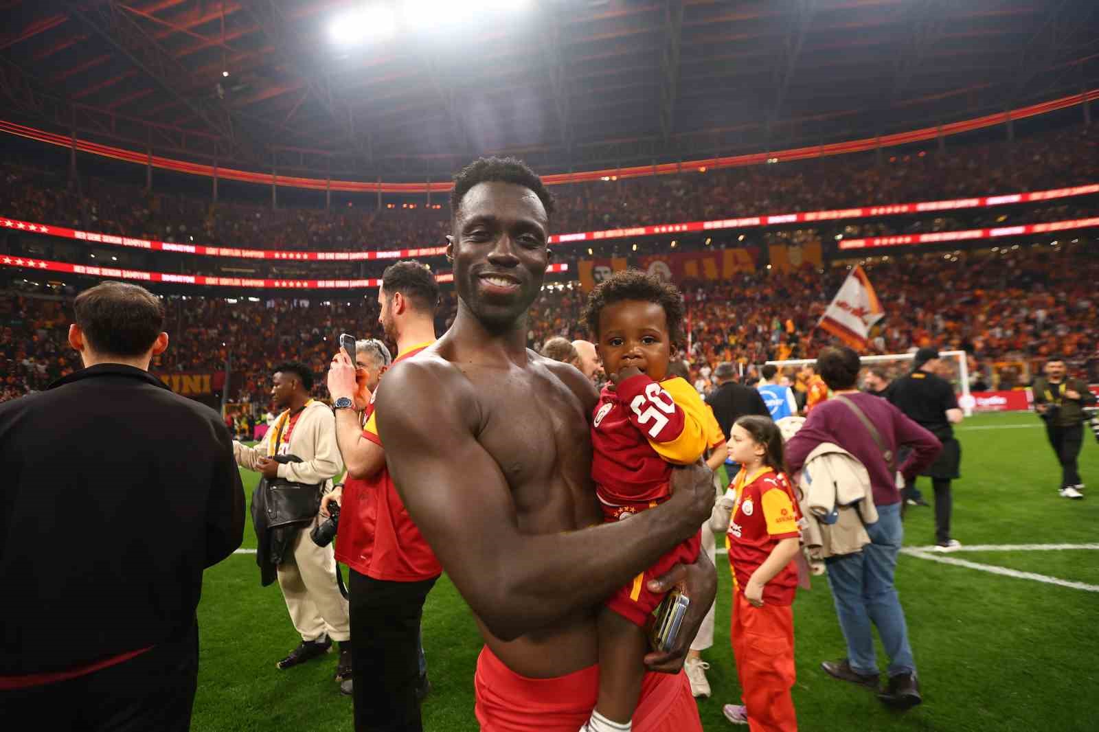 Davinson Sanchez: "Ülkedeki en iyi takımın hangisi olduğunu gösterdik"
