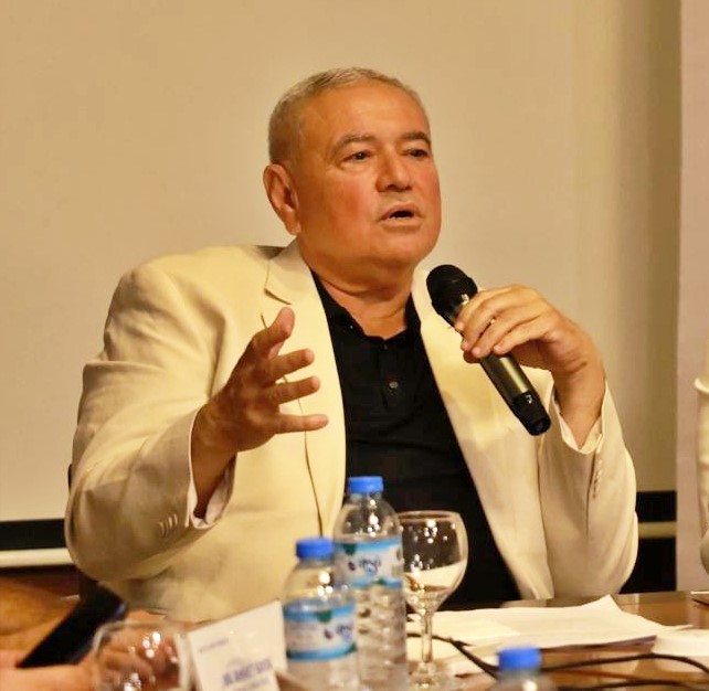 Davut Çetin: "Sorunları kürsüde bırakmayacağız"
