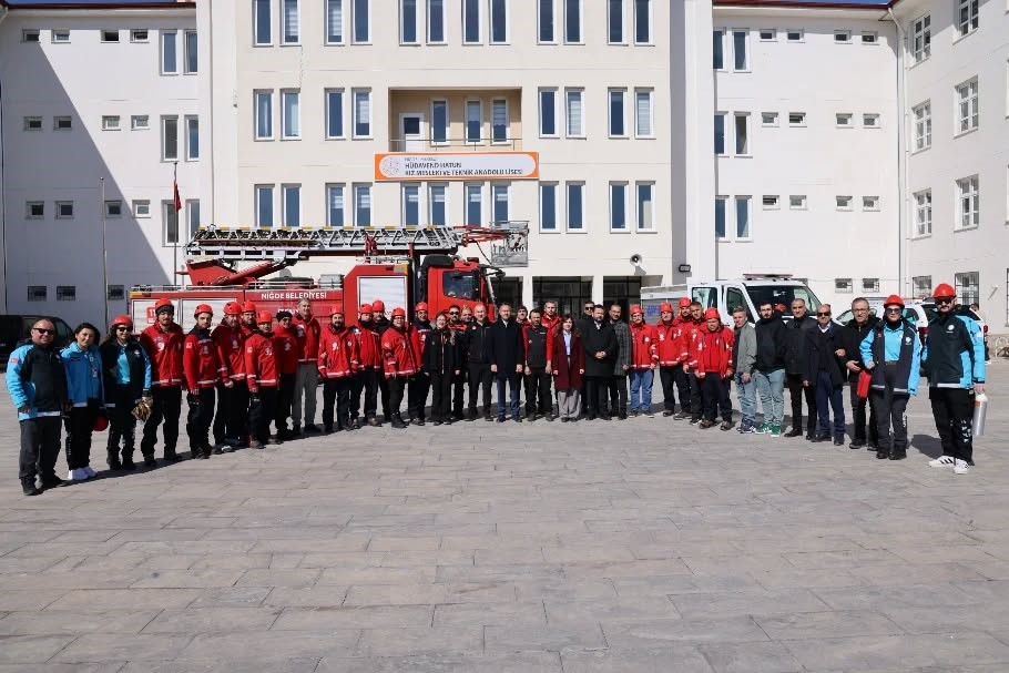 Deprem Haftası’nda Afet Eğitimi ve Tahliye Tatbikatı yapıldı
