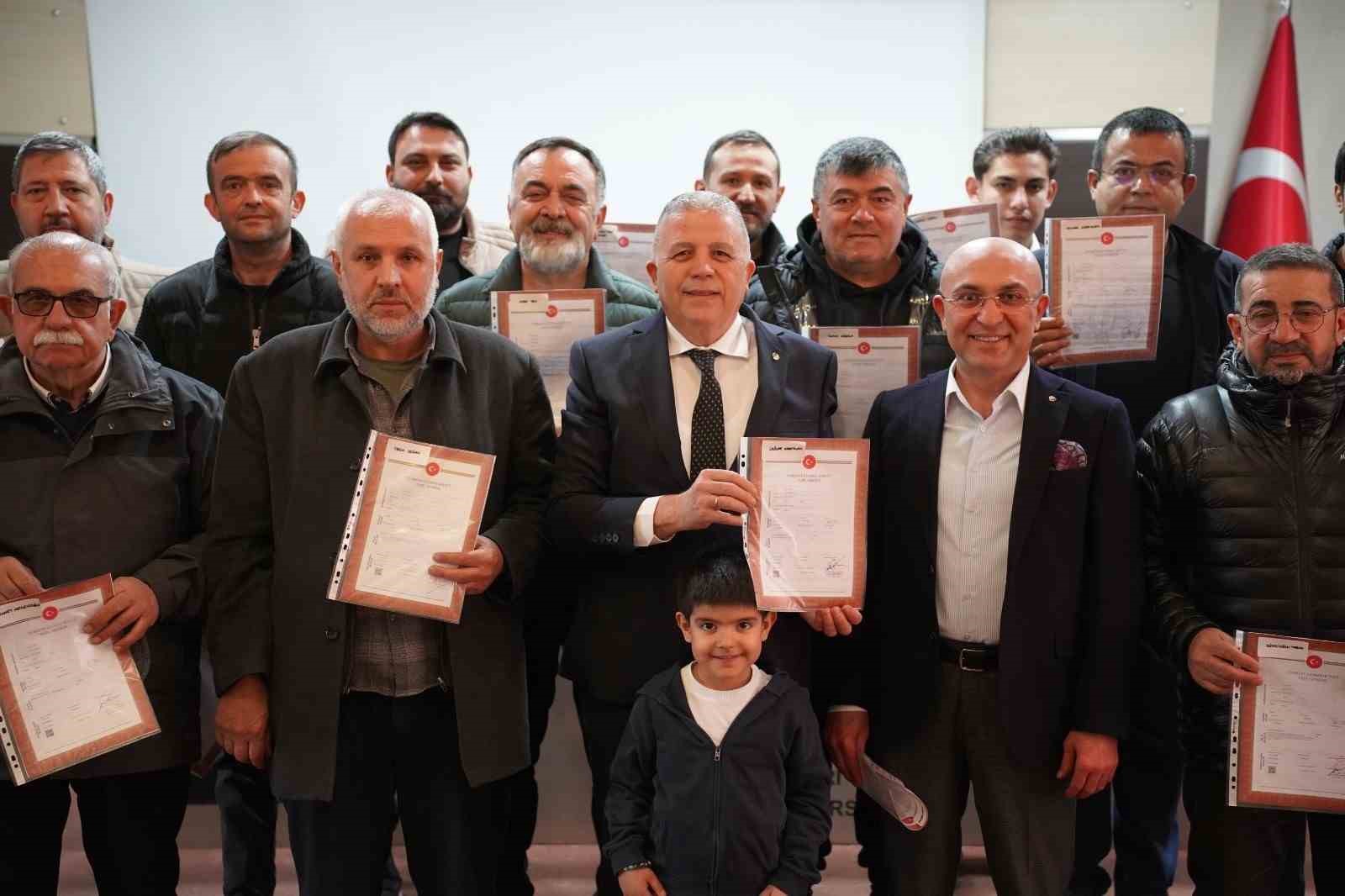 Dev projede tapular teslim edildi
