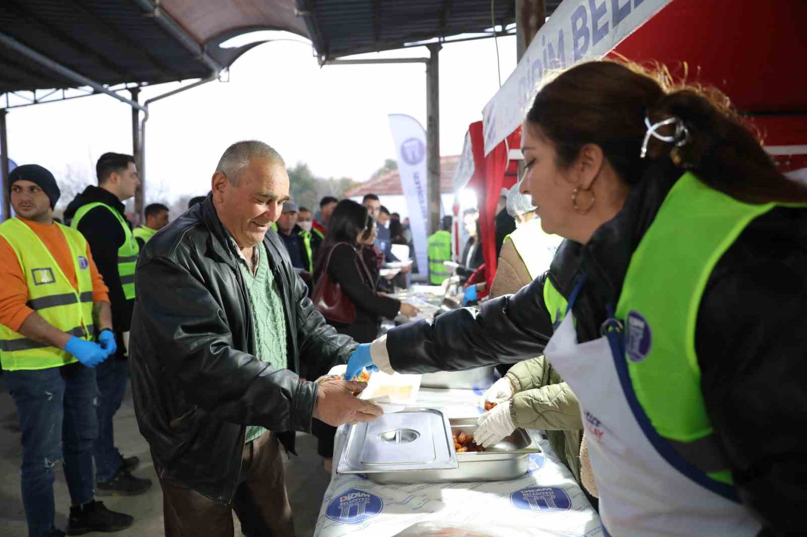 Didim’de vatandaşlar Ramazan şenliğinde bir araya geldi
