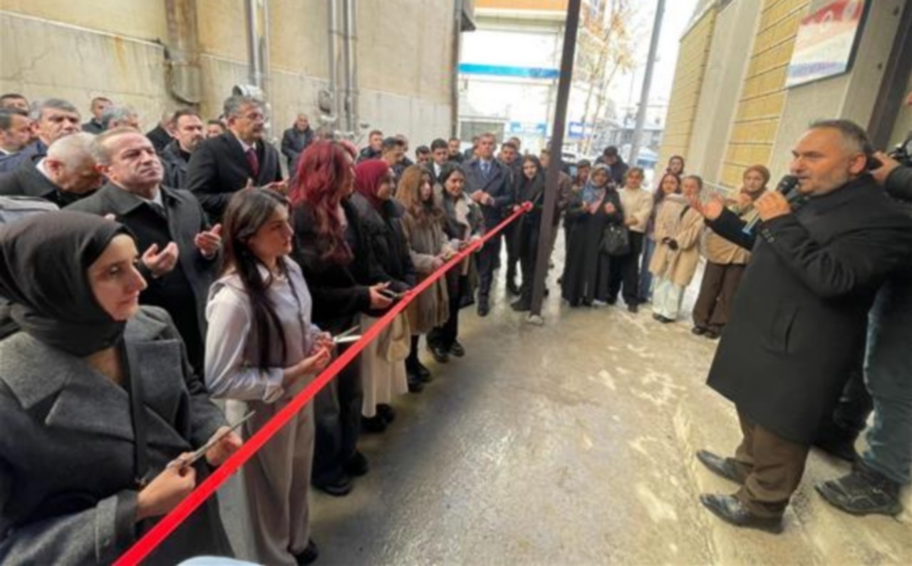 Diyanet Gençlik Etüt Merkezi hizmete açıldı
