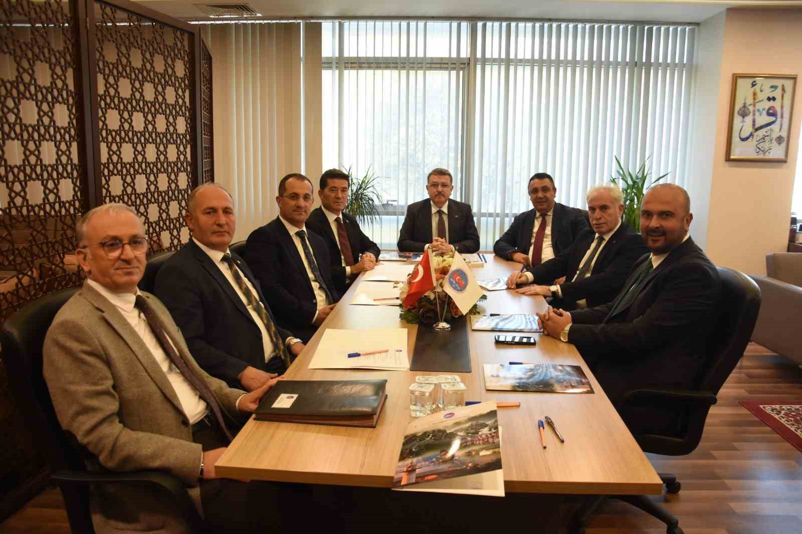 Doğu Karadeniz Belediyeler Birliği Gümüşhane’de toplandı
