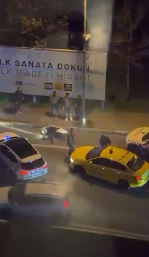 "Dur" ihtarına uymayan motosikletli kaçtı, polis havaya ateş açtı
