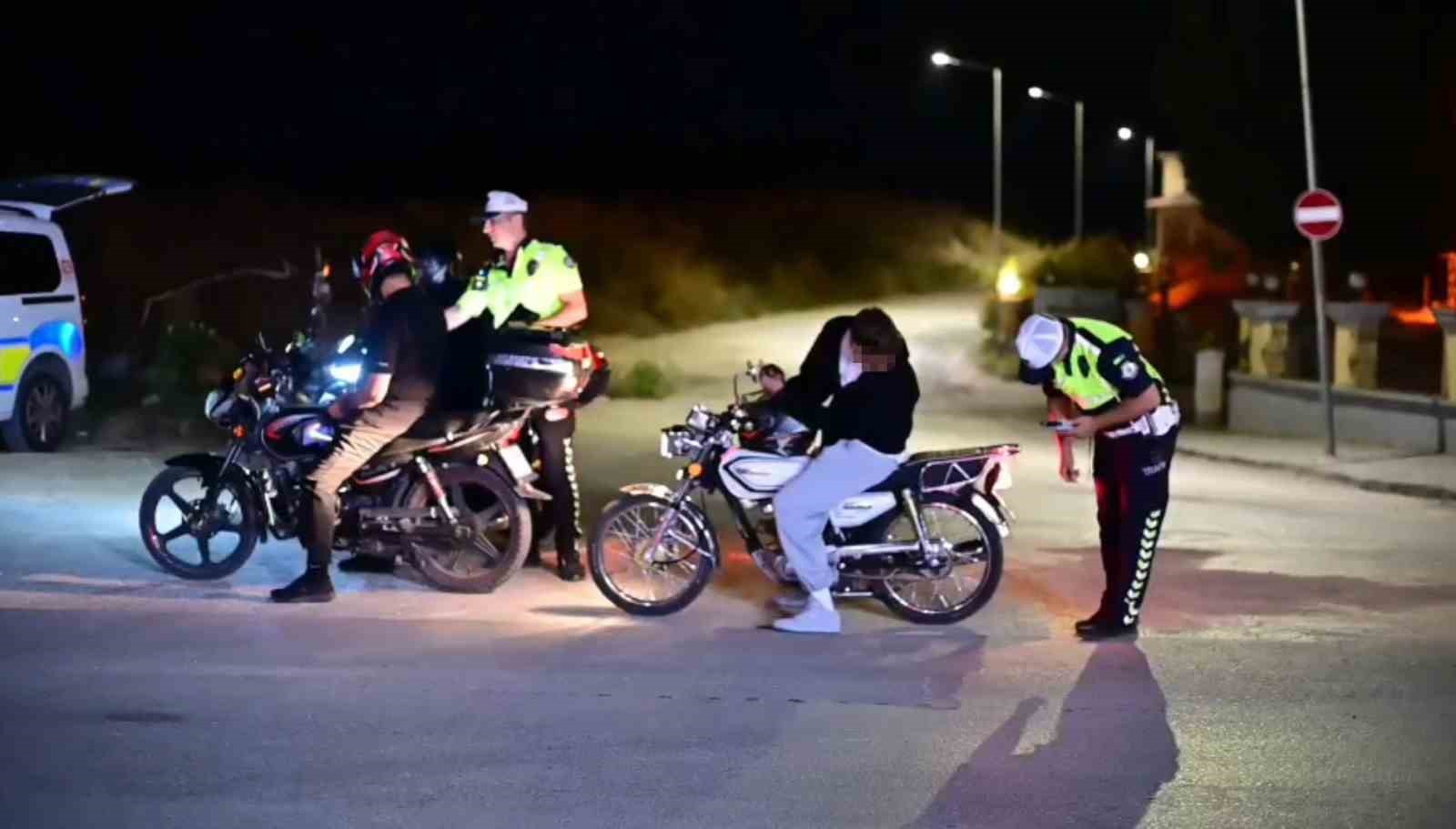 Edirne’de gece trafik uygulaması
