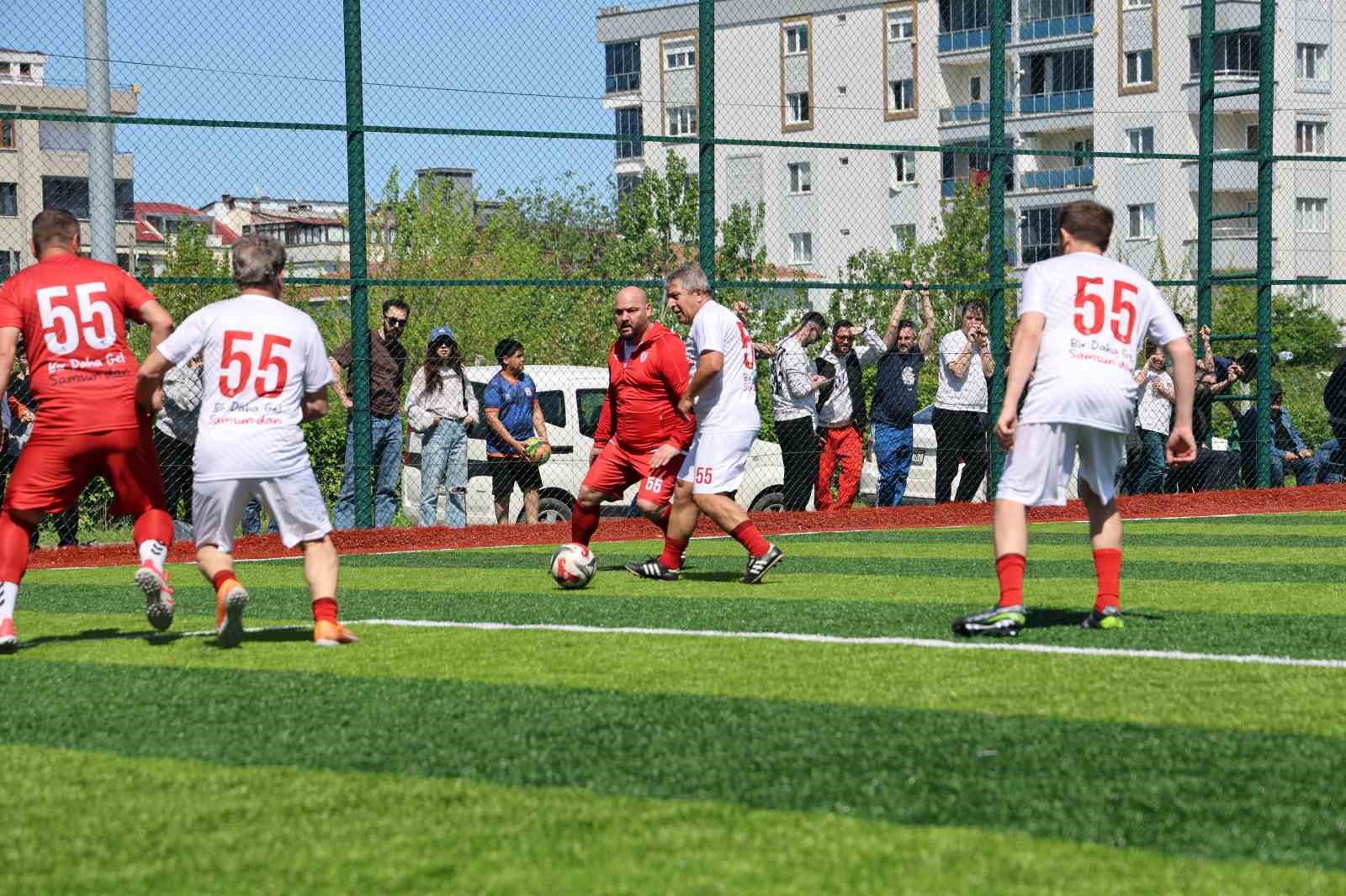 Efsane futbolculardan 19 Mayıs’a özel futbol şöleni
