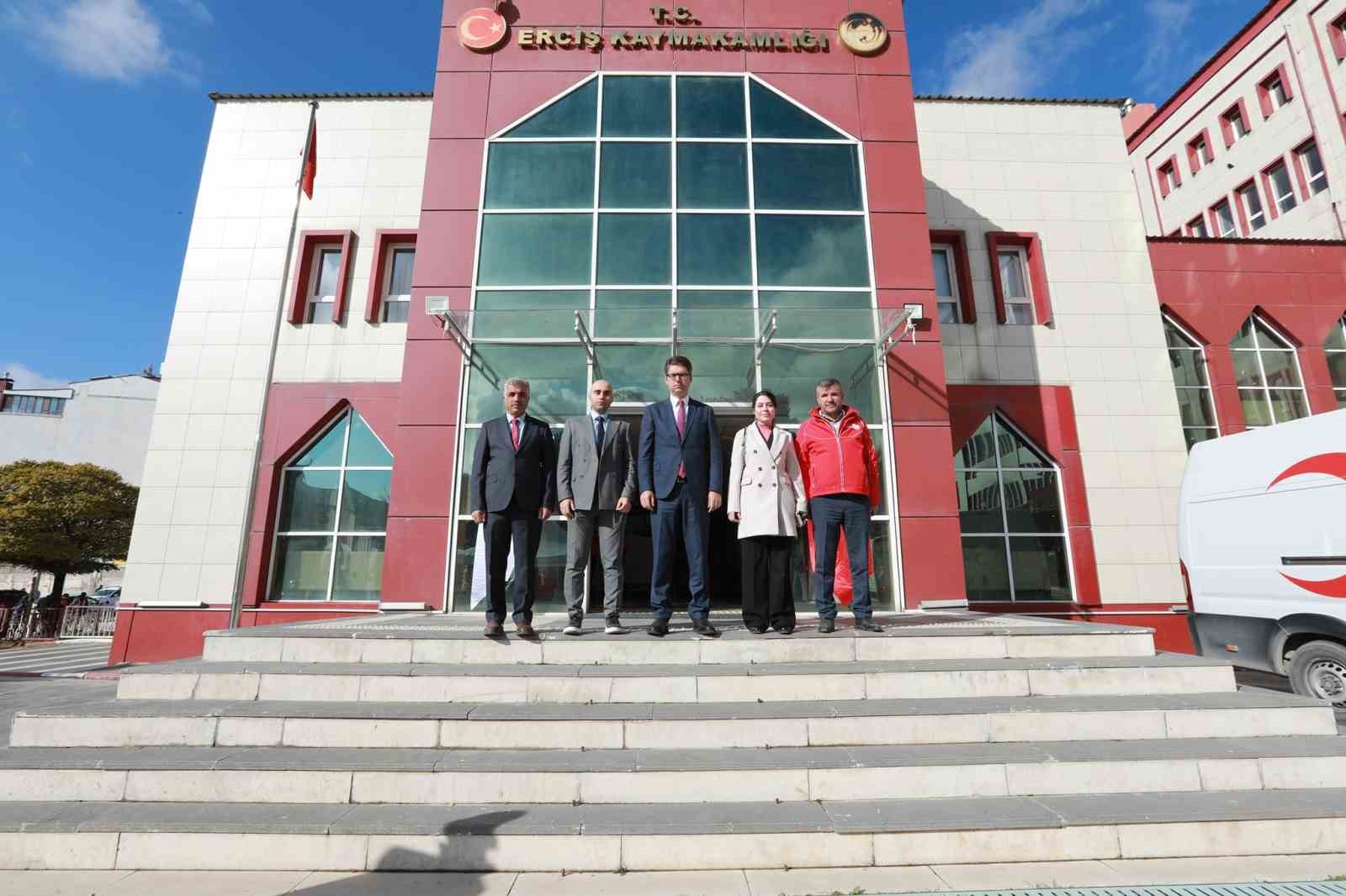 Erciş’te "Hedef 1918 Ünite Kan, Sen de Bir Cana Umut Ol" kampanyası başlatıldı
