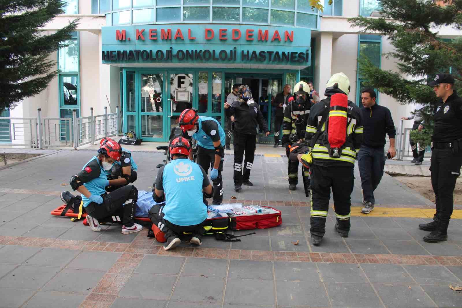 Erciyes Üniversitesi’nde deprem ve yangın tatbikatı

