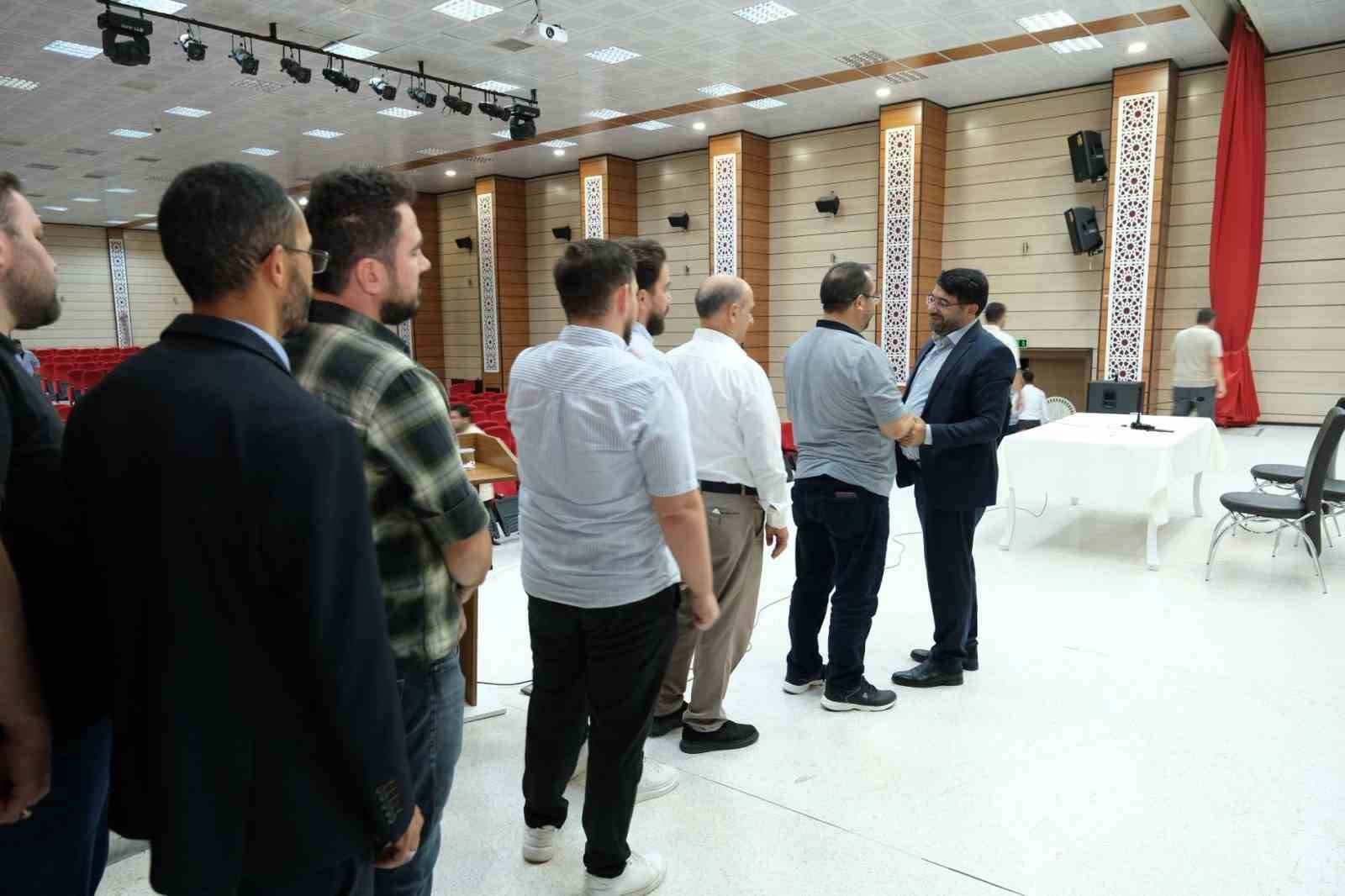 Erzincan İl Müftüsü Fakirullahoğlu personelle vedalaştı
