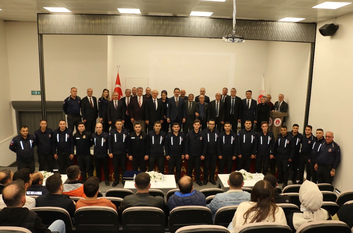 Erzurum Kalkınma Vakfı’ndan Cumhuriyet konferansı
