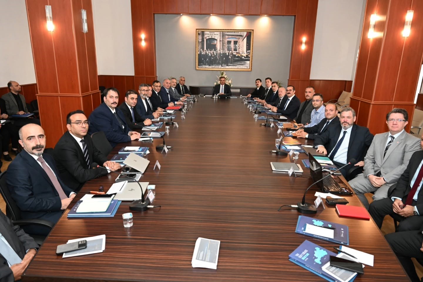 Erzurum’da dijital dönüşüm hamlesi: Veri merkezi yatırımları için ilk adım atıldı
