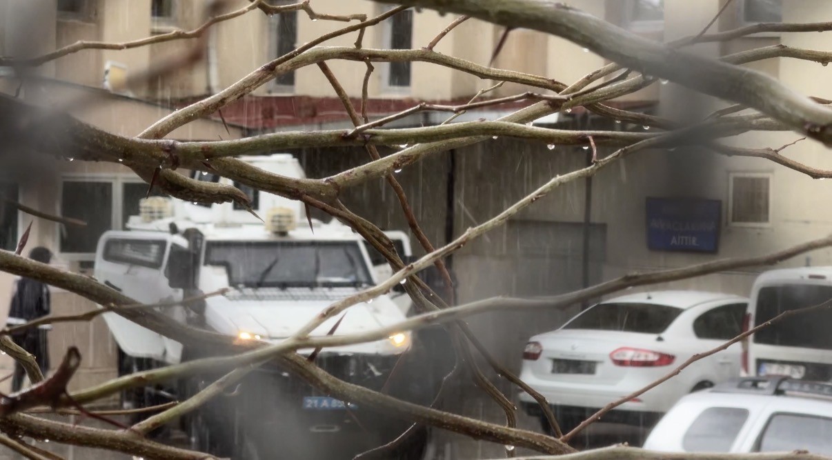 Eşini öldürüp, kuzenini ağır yaralayan şahıs tutuklandı
