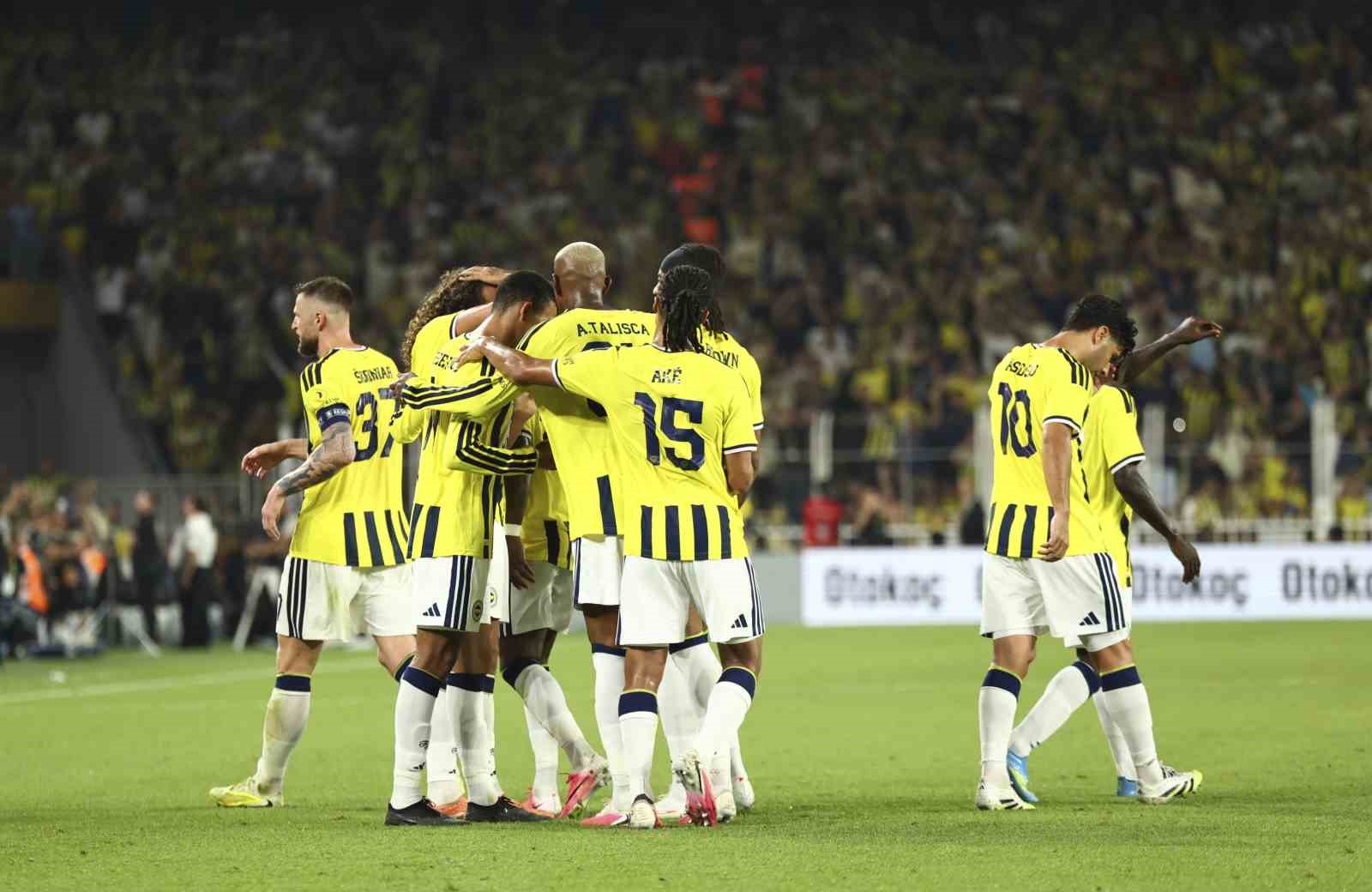 Fenerbahçe tur için avantajı yakaladı
