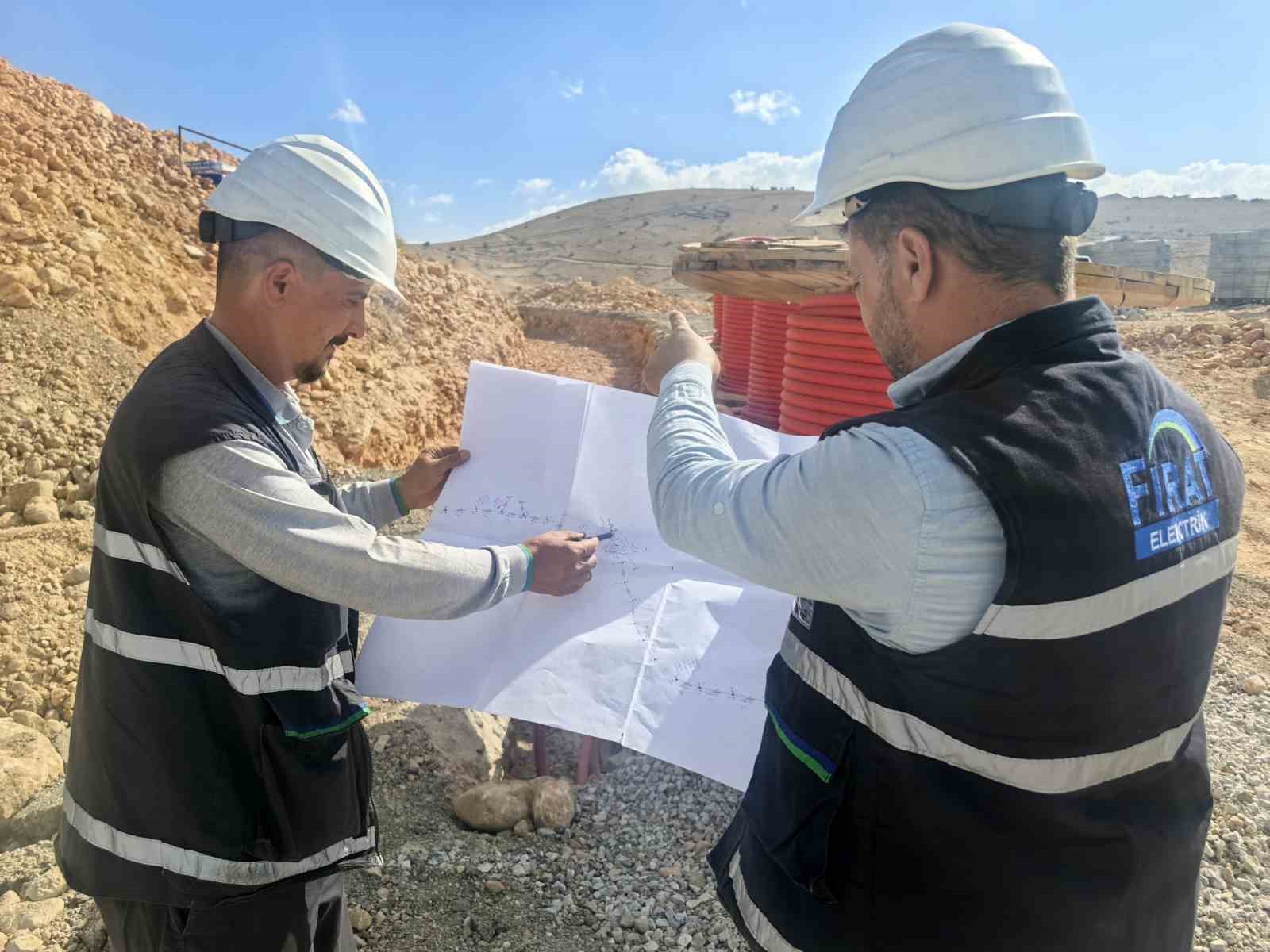 Fırat EDAŞ’tan Yeşilyurt’a 40 milyon TL’lik enerji alt yapısı yatırımı
