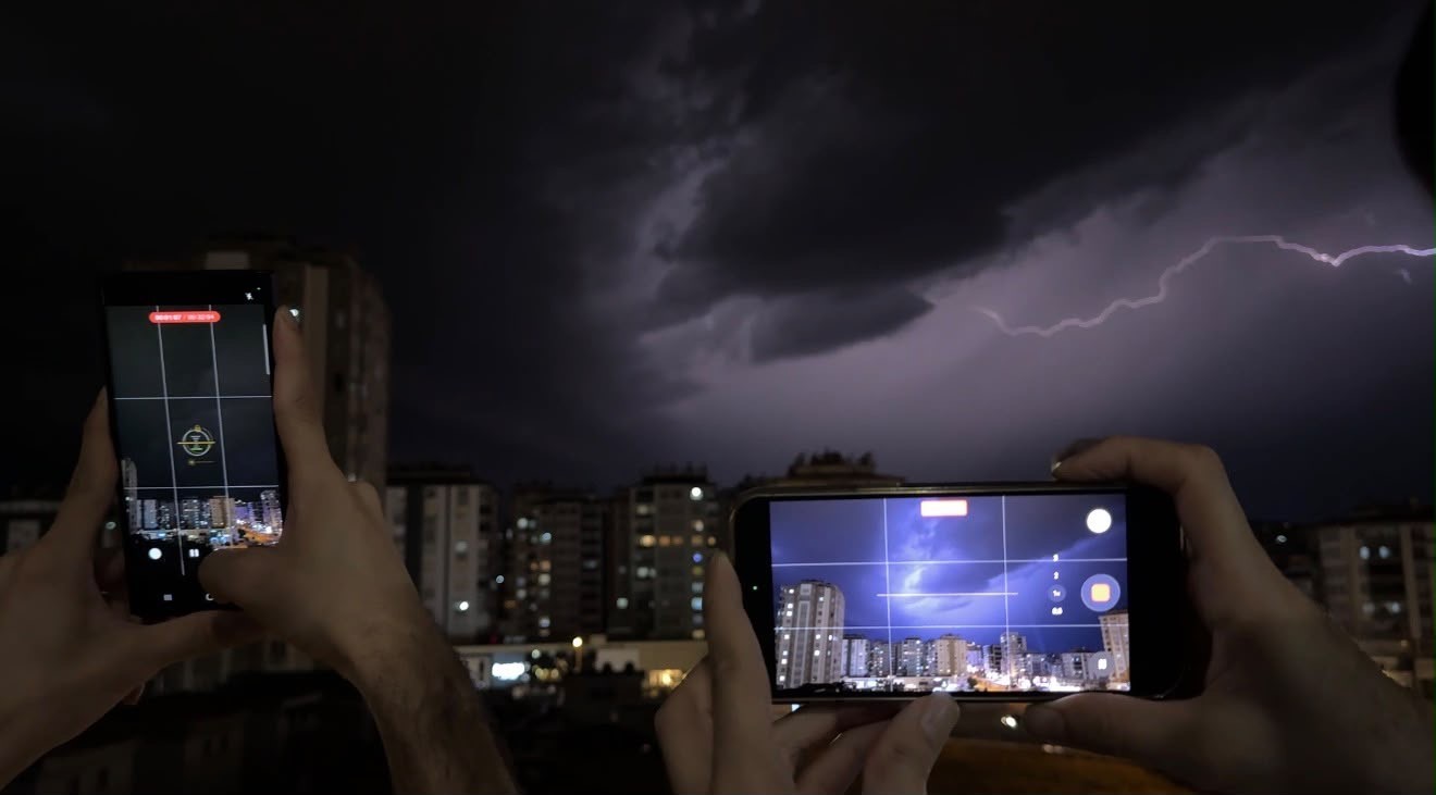 Gaziantep’te şimşekler geceyi aydınlattı
