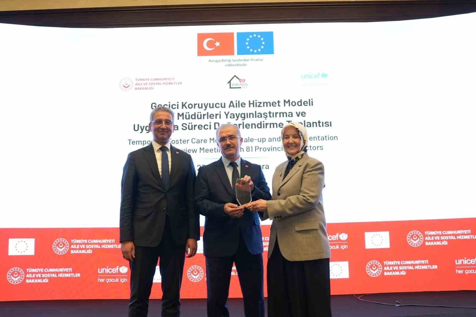 Geçici Koruyucu Aile Hizmet Modeli’nde başarı ödülü
