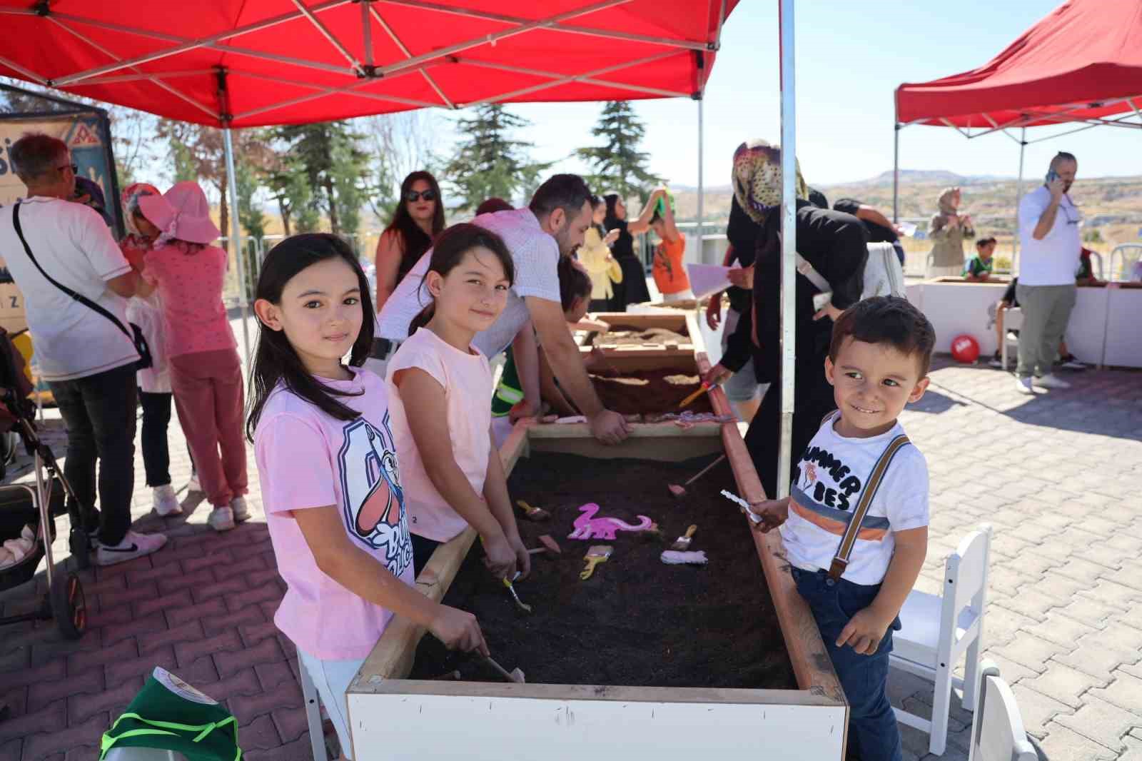 Gelecek nesiller MiniFest’te buluştu

