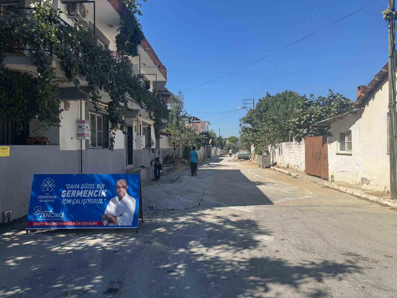 Germencik’te cadde ve sokaklarda çalışmalar hız kesmeden sürüyor
