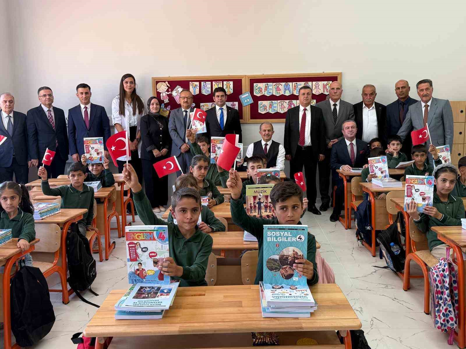 Hakkâri’de 60 bin 712 öğrenci yeni eğitim yılına başladı
