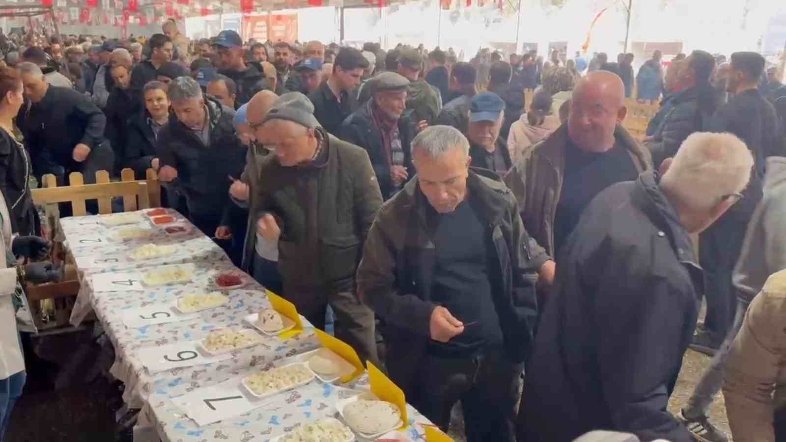 Halk jüri oldu, en iyi keçi peynirini vatandaş seçti
