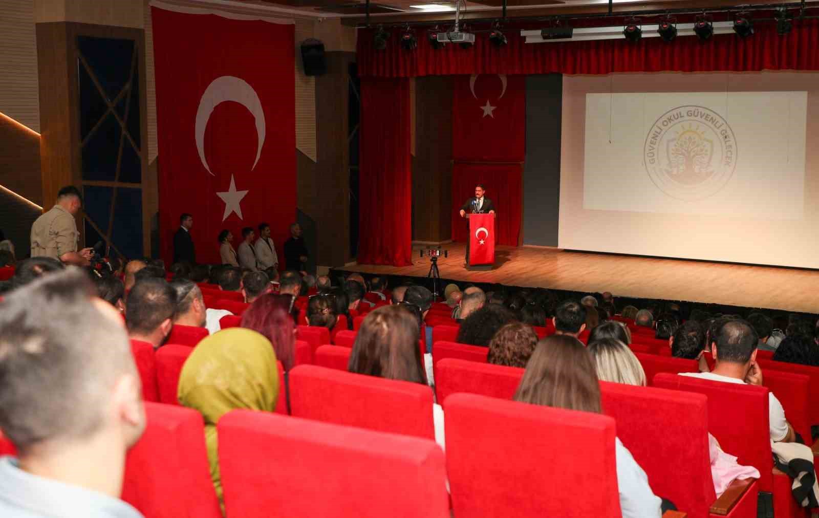 Hatay’da güvenli okul güvenli gelecek projesi hayata geçirildi
