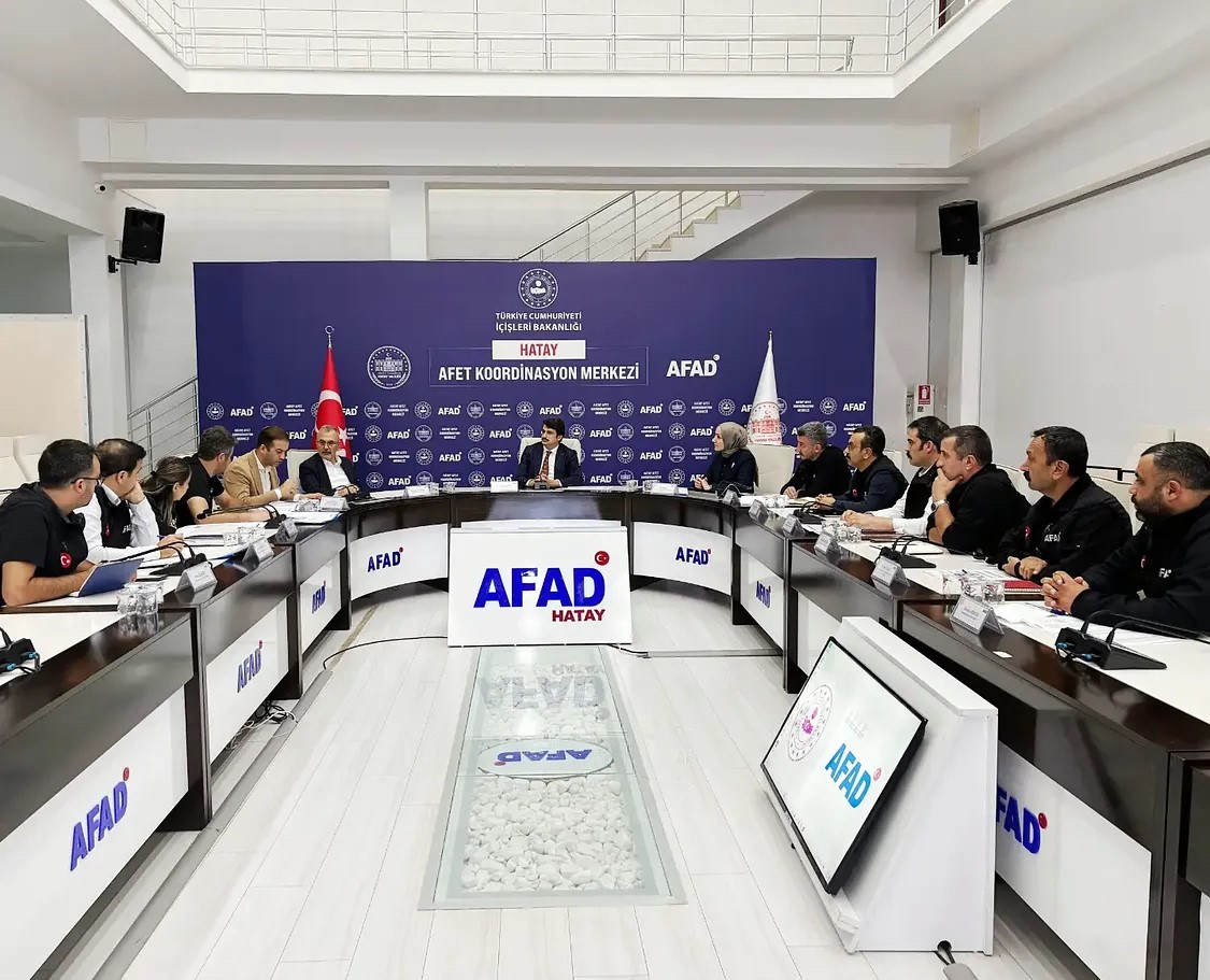 Hatay’da kırsal afet konutlarının yapım süreci değerlendirildi
