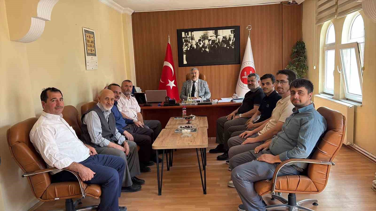 Hisarcık Müftülüğünde yeni eğitim dönemi için planlama toplantısı
