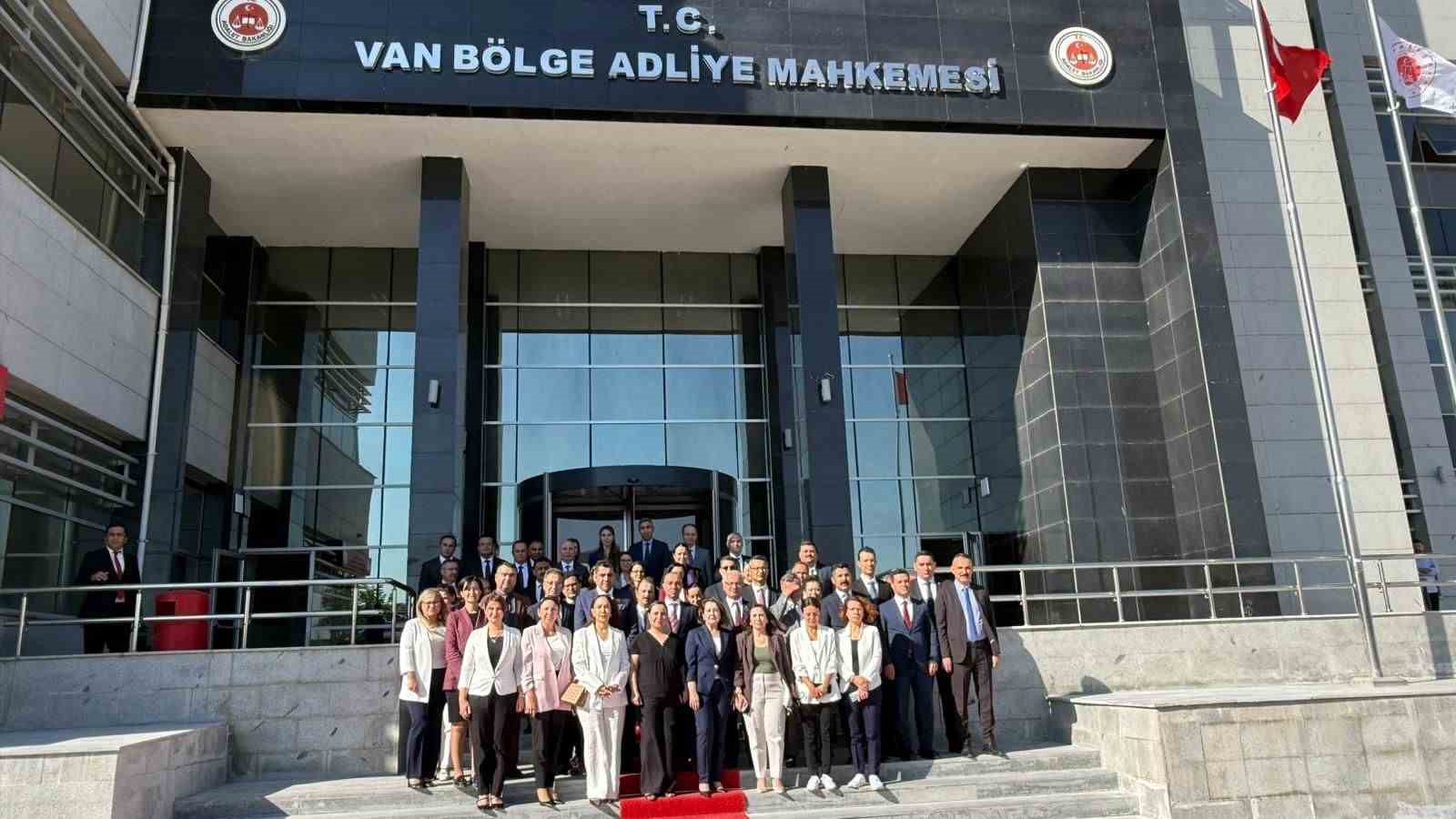 HSK Üyesi Sait Özdemir’den Van’da önemli ziyaretler
