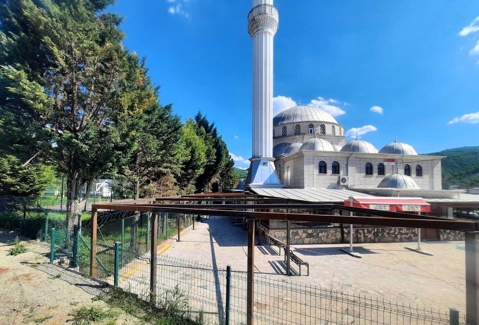 İbadethaneler bayrama hazırlanıyor
