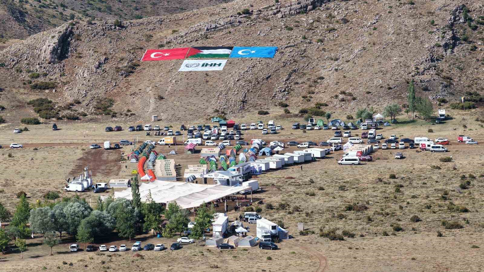 İHH Türkiye Teşkilat Buluşması Yahyalı Aladağlar’da devam ediyor
