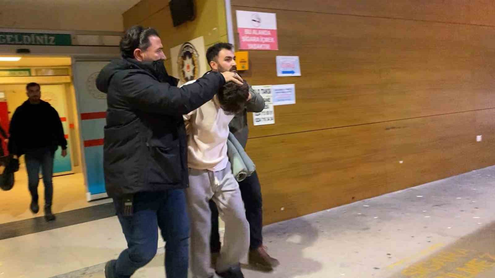 İnegöl’de kız meselesi iddiası kanlı bitti: 1 ölü, 2 yaralı
