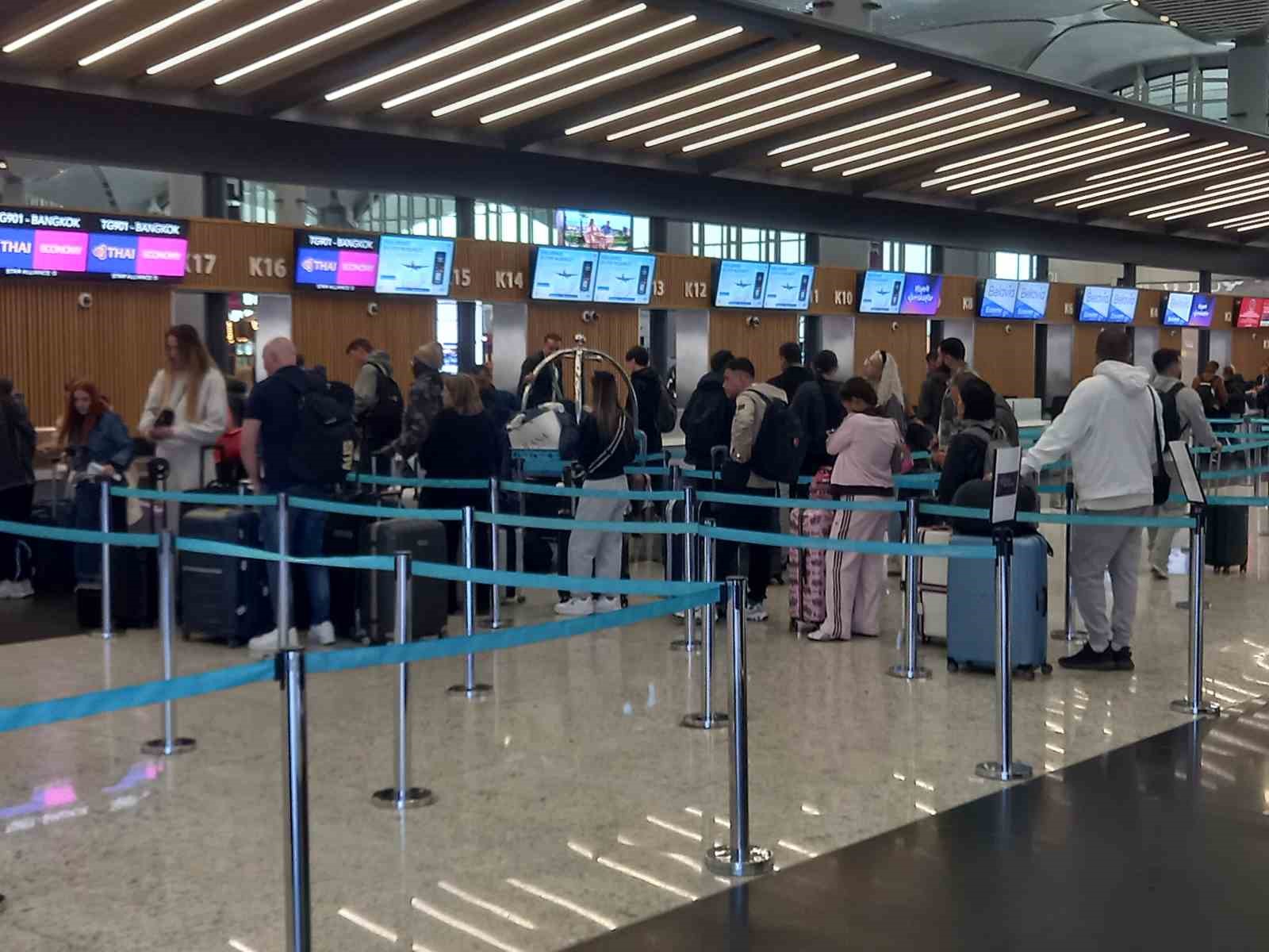 İstanbul Havalimanı’nda Ramazan Bayramı yoğunluğu
