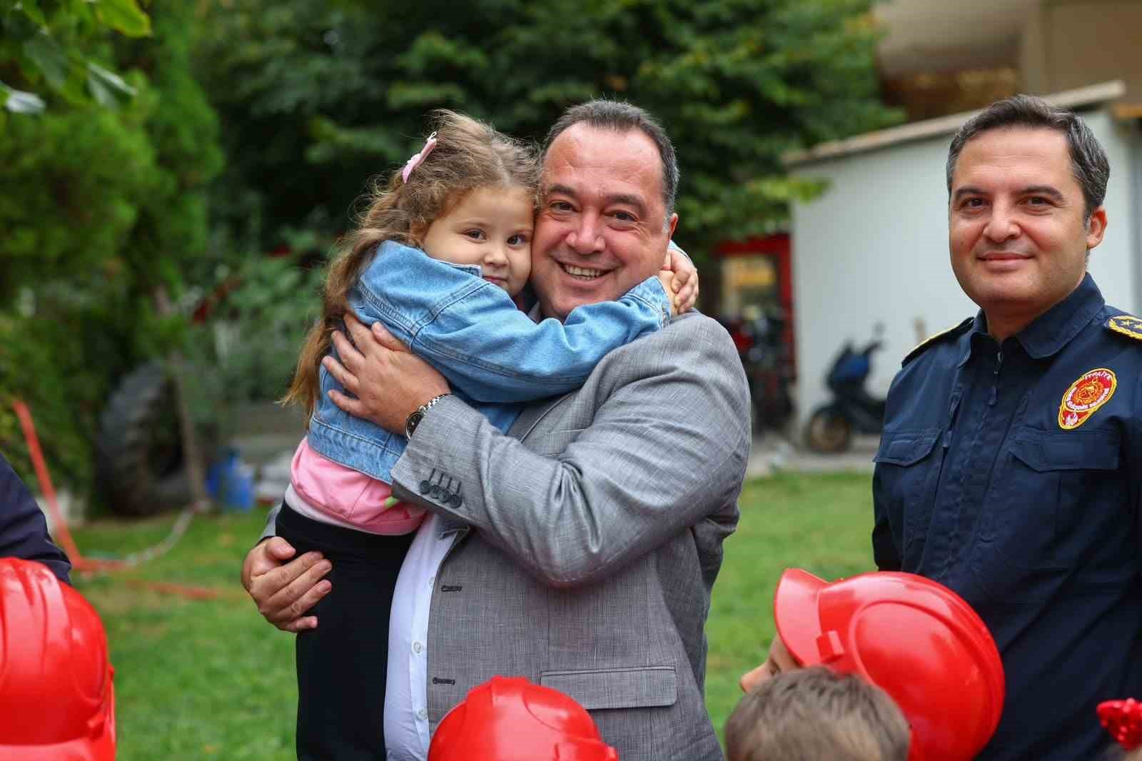 İtfaiye Haftası’nda Başkan Dutlulu’dan itfaiye personeline teşekkür

