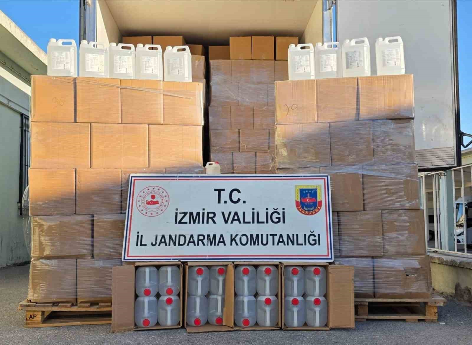 İzmir’de sahte içki tacirlerine jandarmadan ağır darbe
